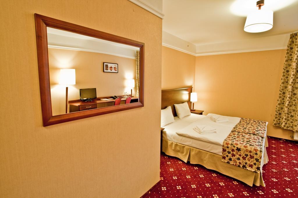 Hotel Stara Szmergielnia بييلسكو بياوا المظهر الخارجي الصورة