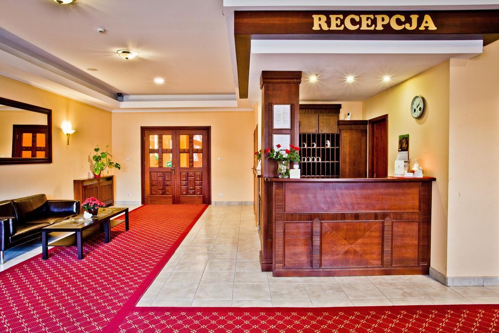 Hotel Stara Szmergielnia بييلسكو بياوا المظهر الخارجي الصورة