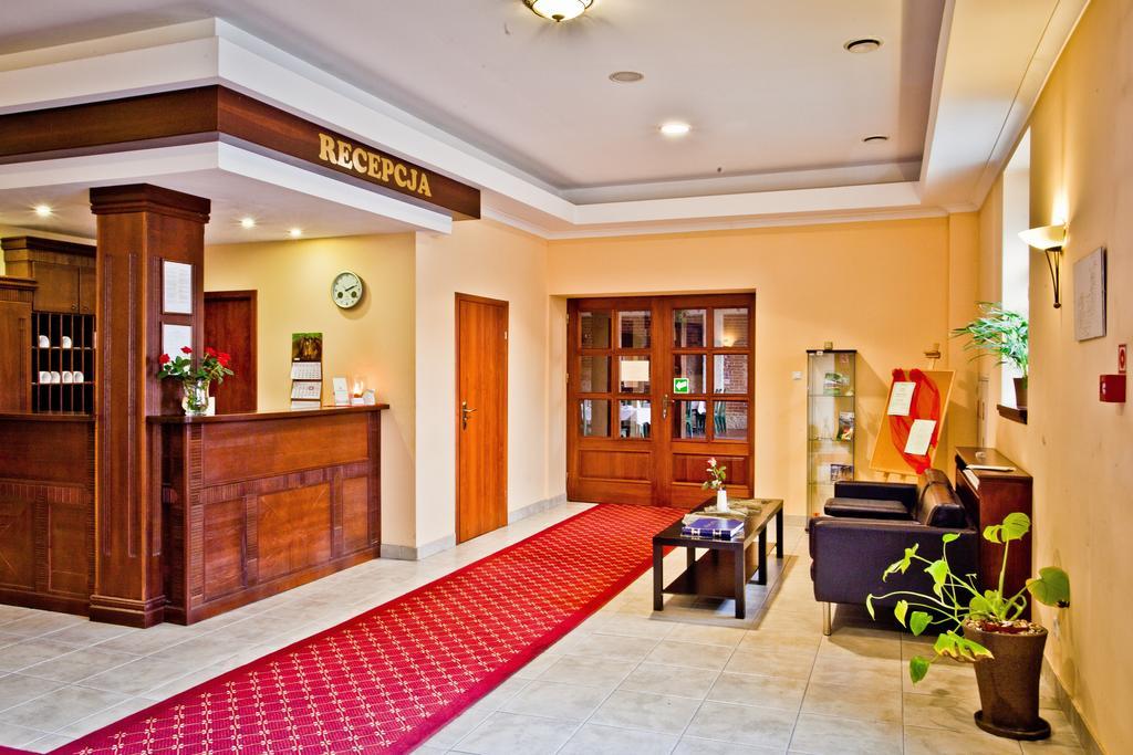 Hotel Stara Szmergielnia بييلسكو بياوا المظهر الخارجي الصورة