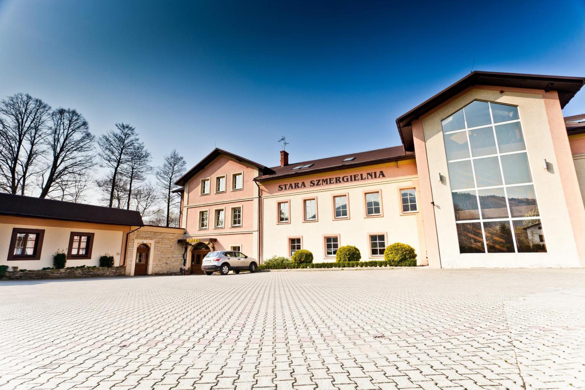 Hotel Stara Szmergielnia بييلسكو بياوا المظهر الخارجي الصورة