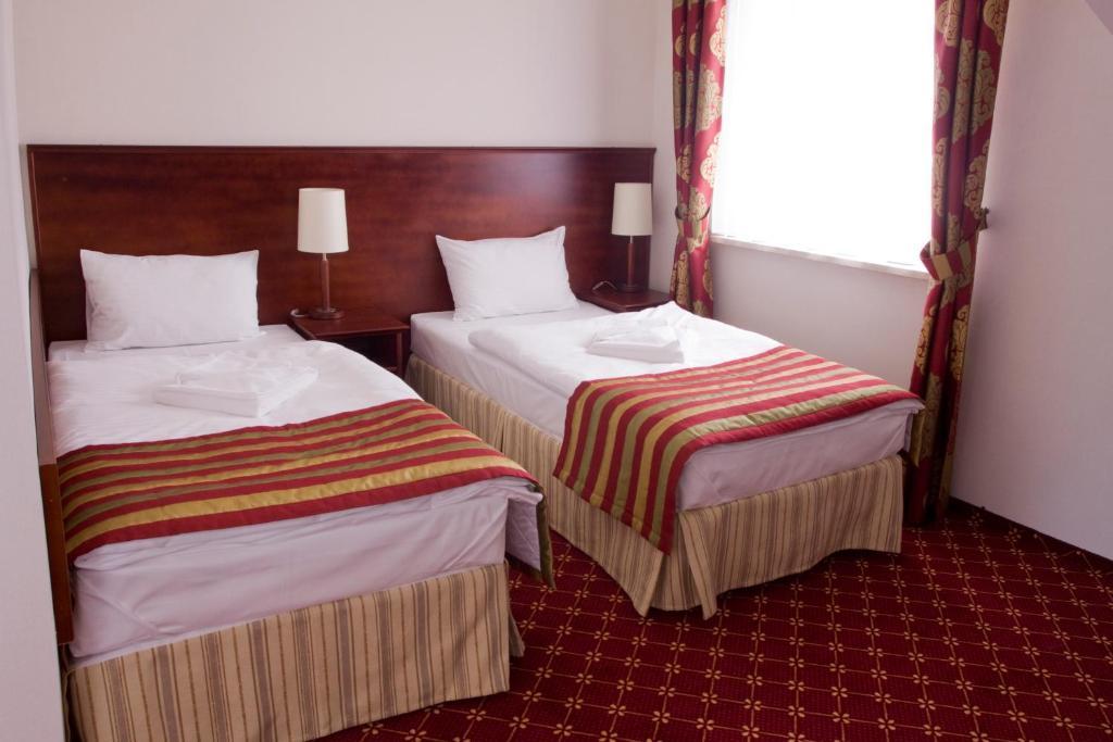 Hotel Stara Szmergielnia بييلسكو بياوا الغرفة الصورة